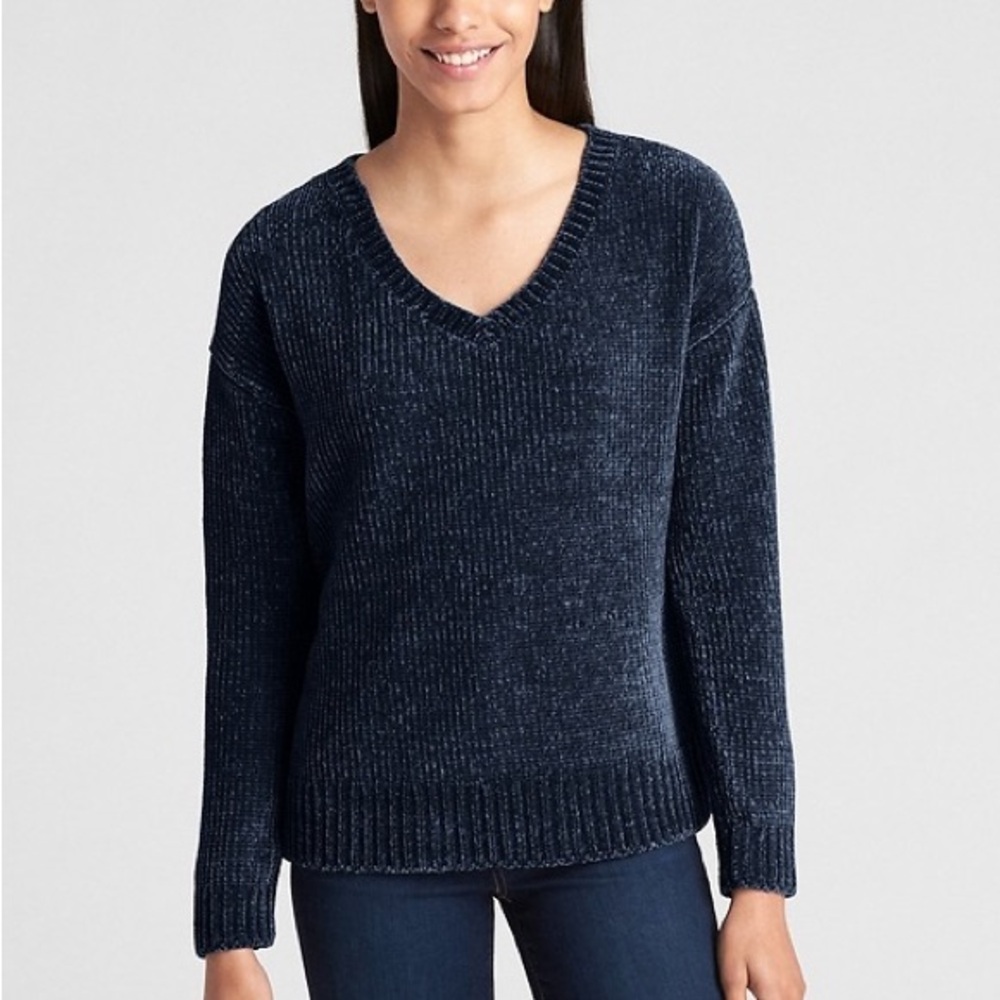 GAP Women's Deep Blue V-Neck Sweater